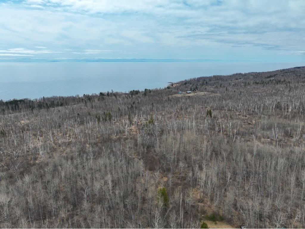 9223 Hwy 61 W Schroeder MN 55613 6119000 image64