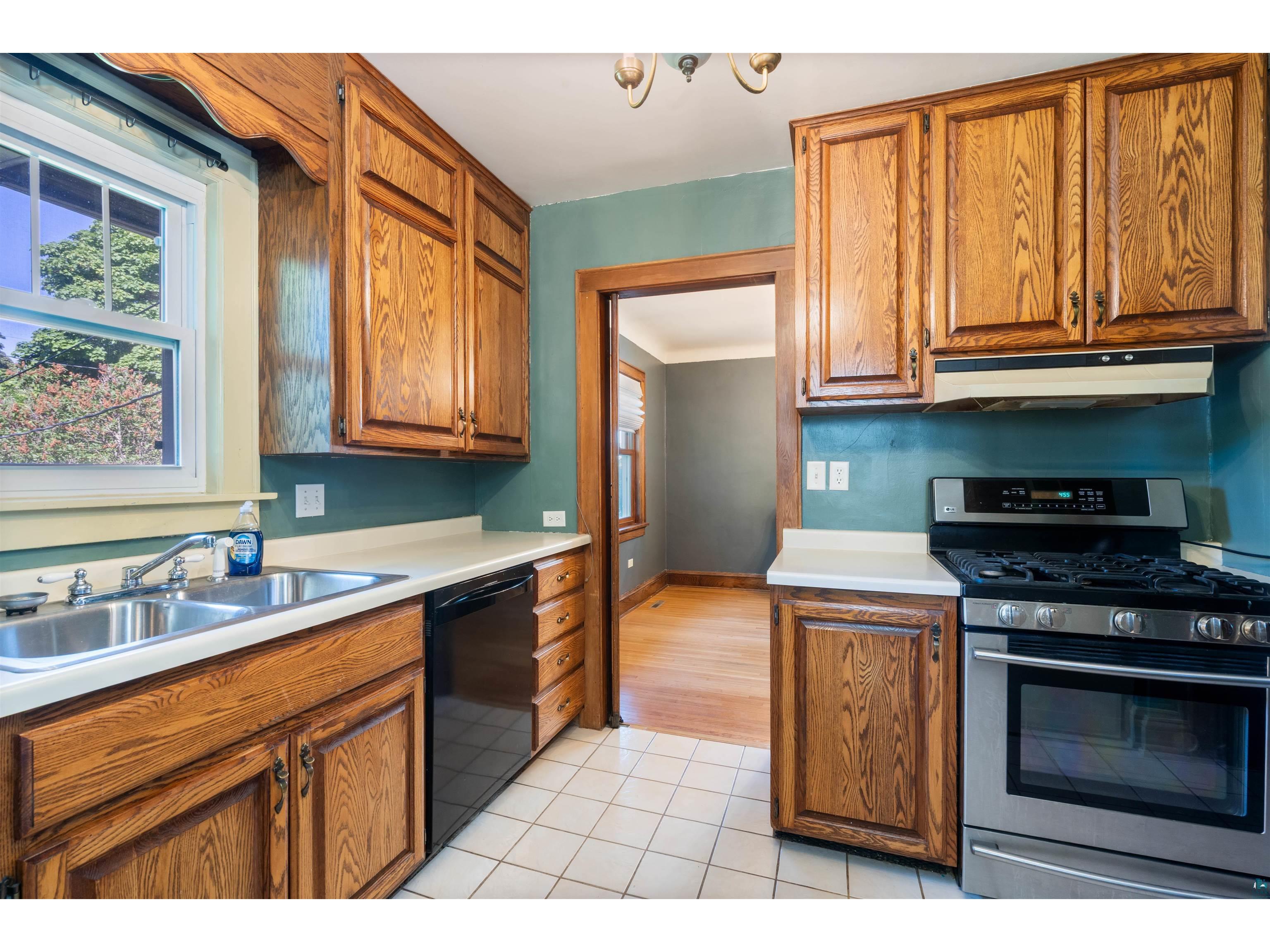 928 N 19th Ave E Duluth MN 55812 6126293 image11
