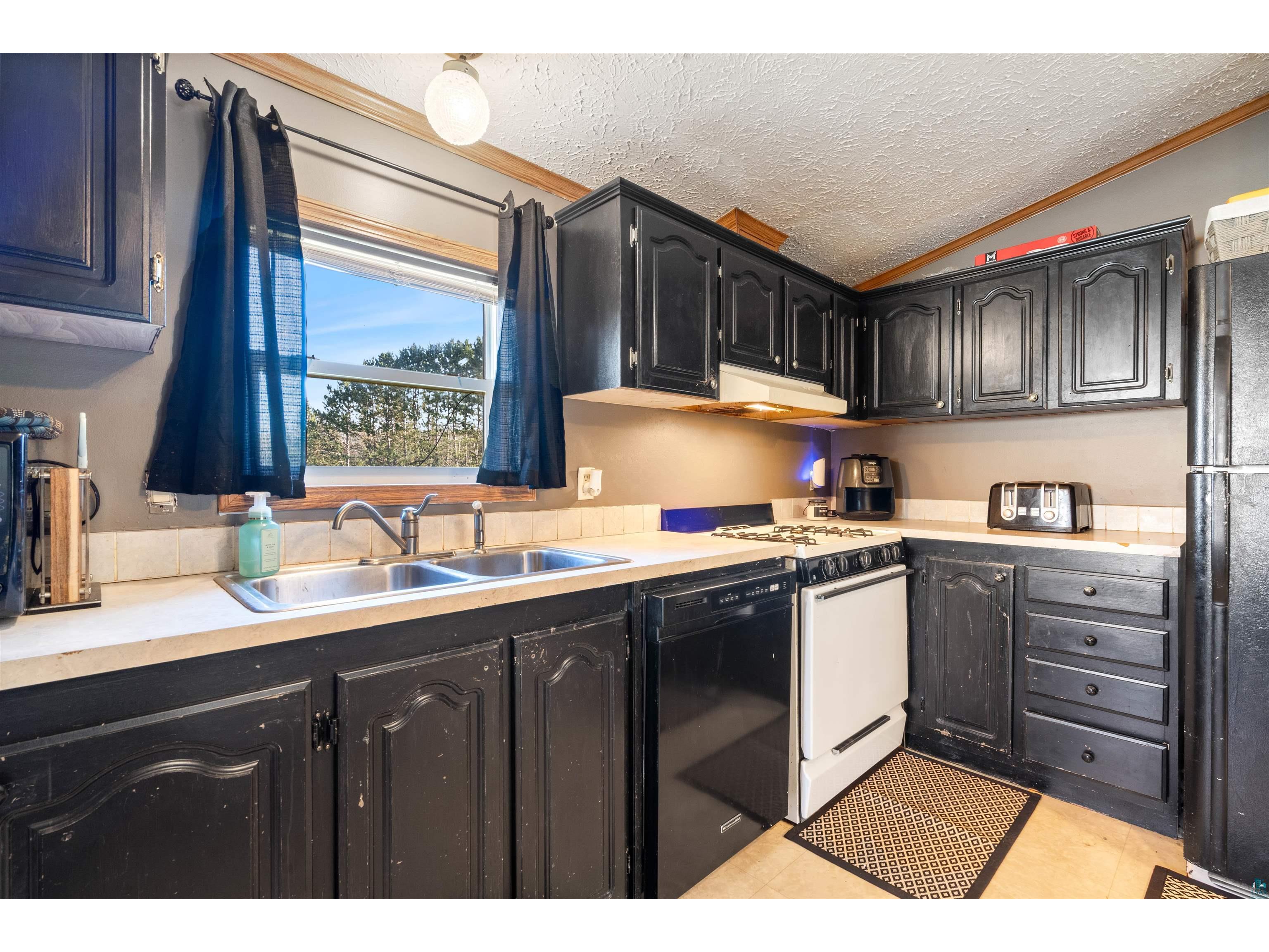9395 Larson Rd Brookston MN 55711 6124615 image2