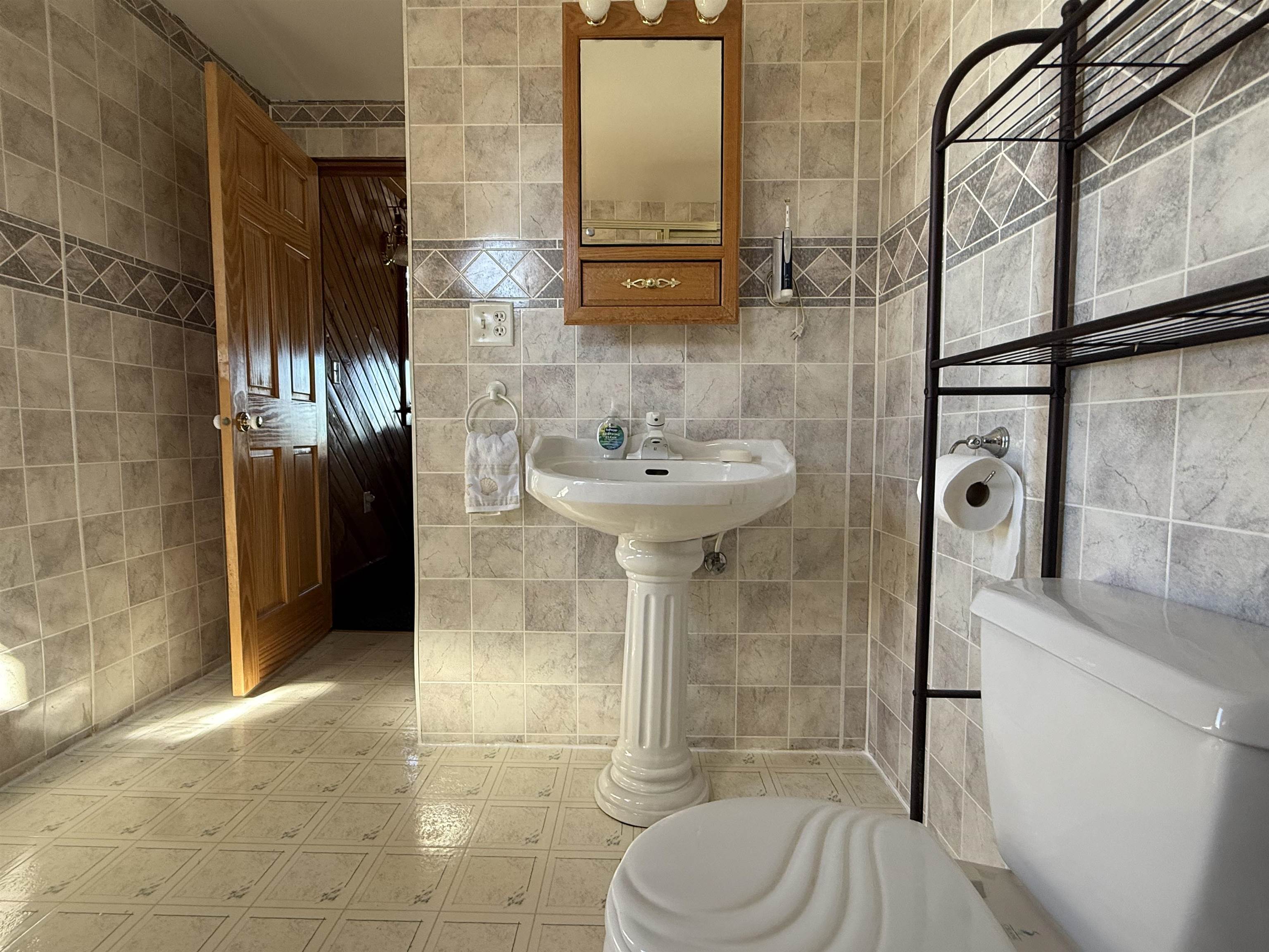 954 E Camp St Ely MN 55731 6122376 image21