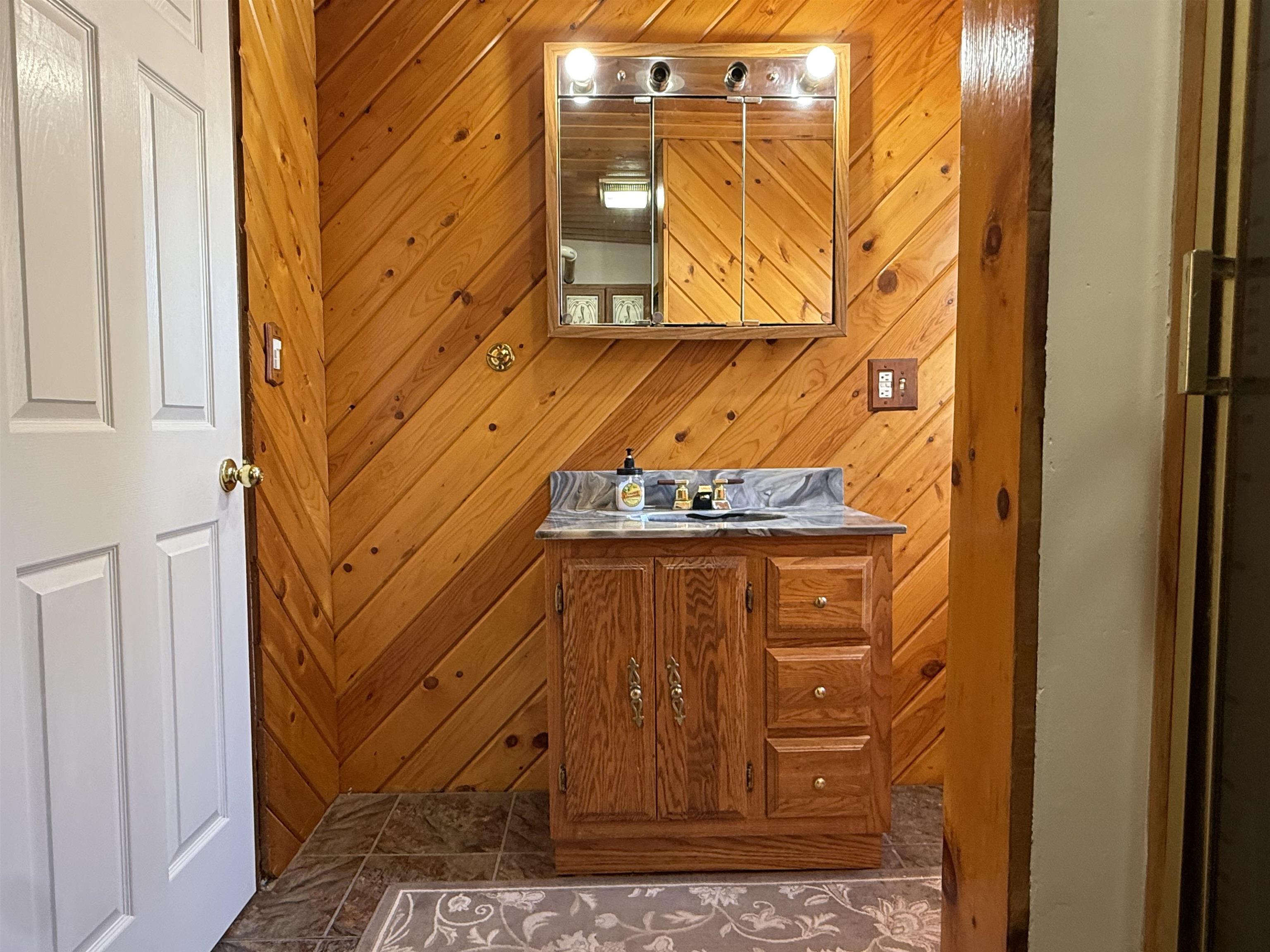 954 E Camp St Ely MN 55731 6122376 image22