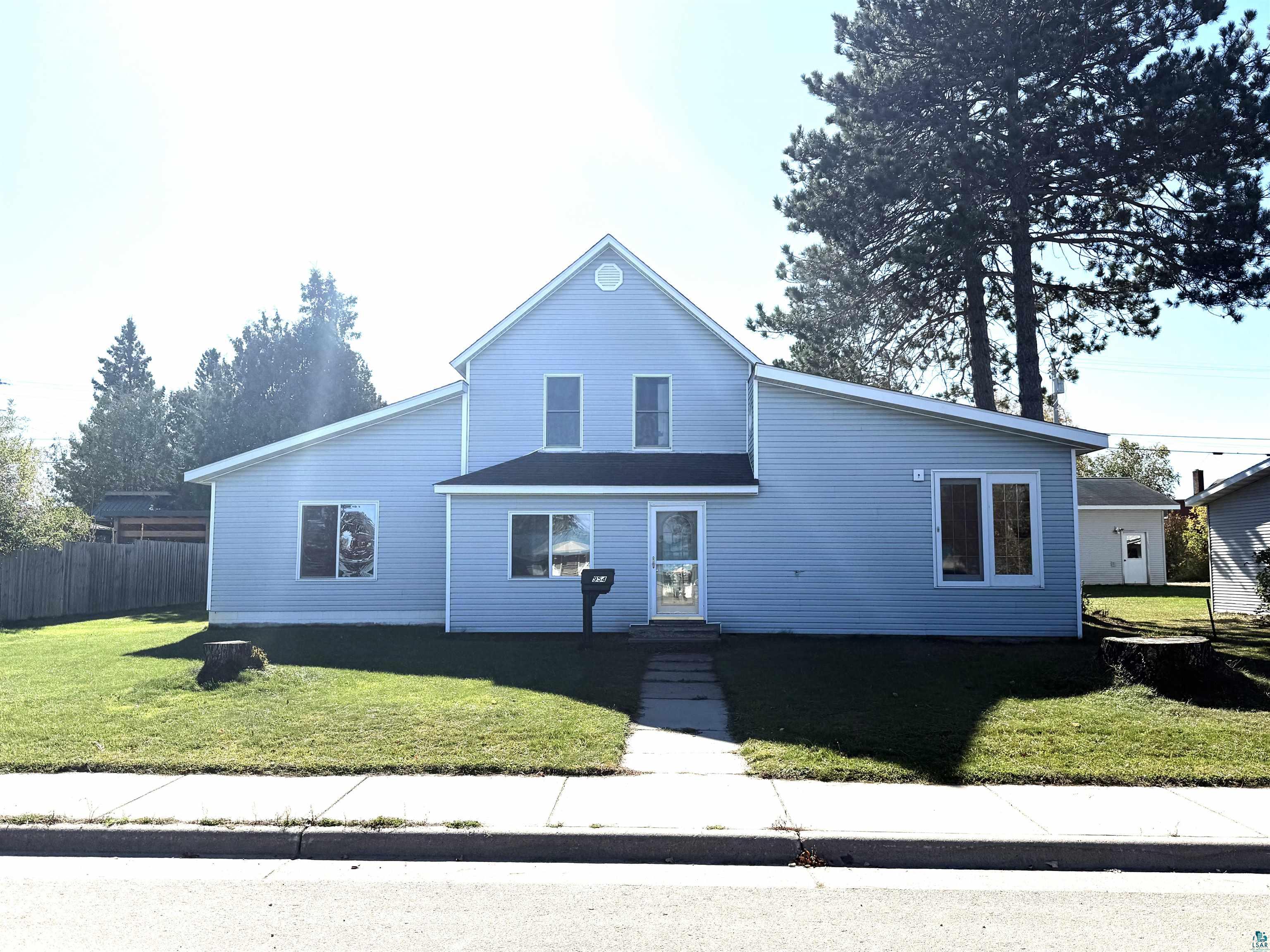 954 E Camp St Ely MN 55731 6124277 image1