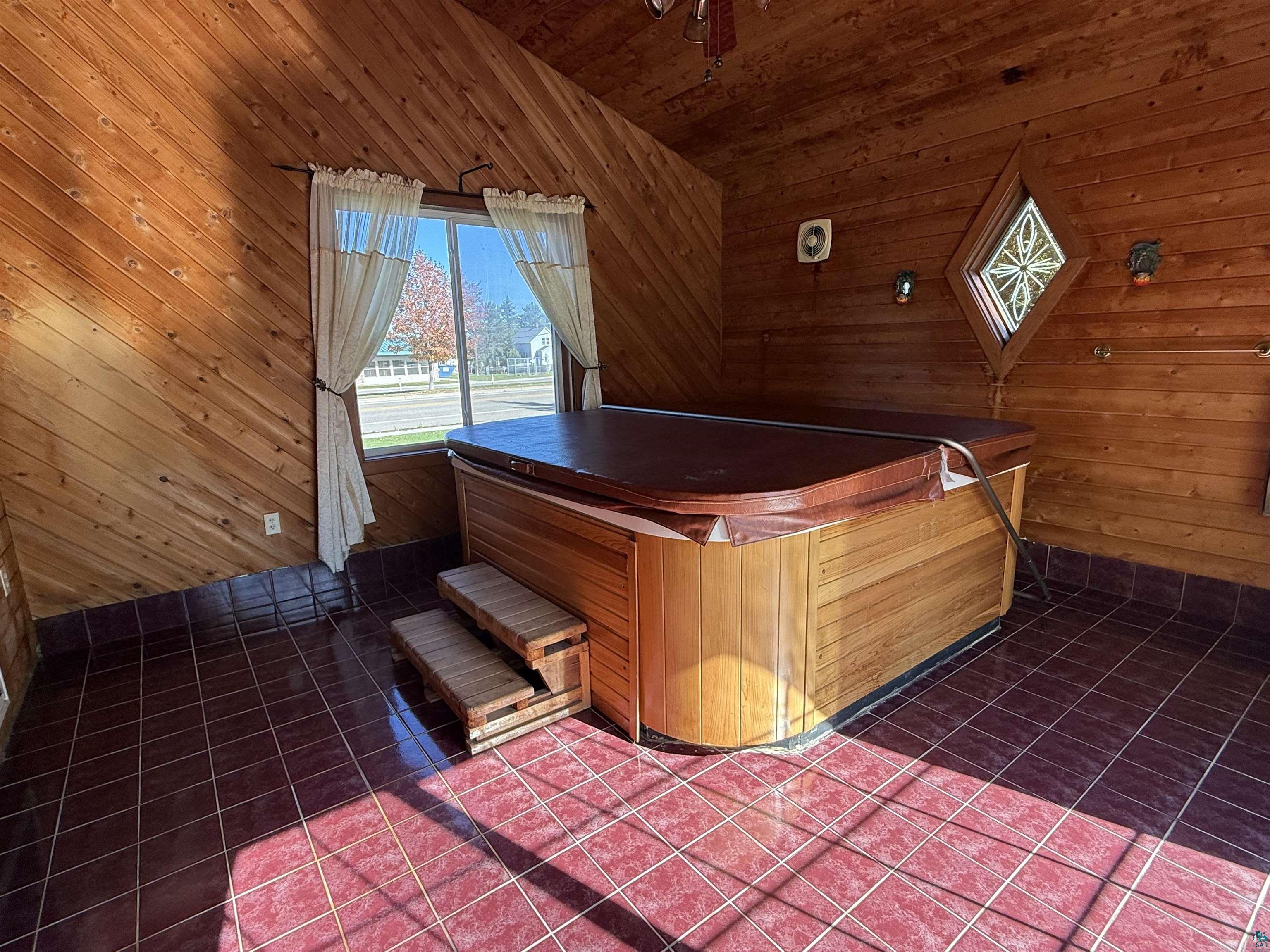 954 E Camp St Ely MN 55731 6124277 image5