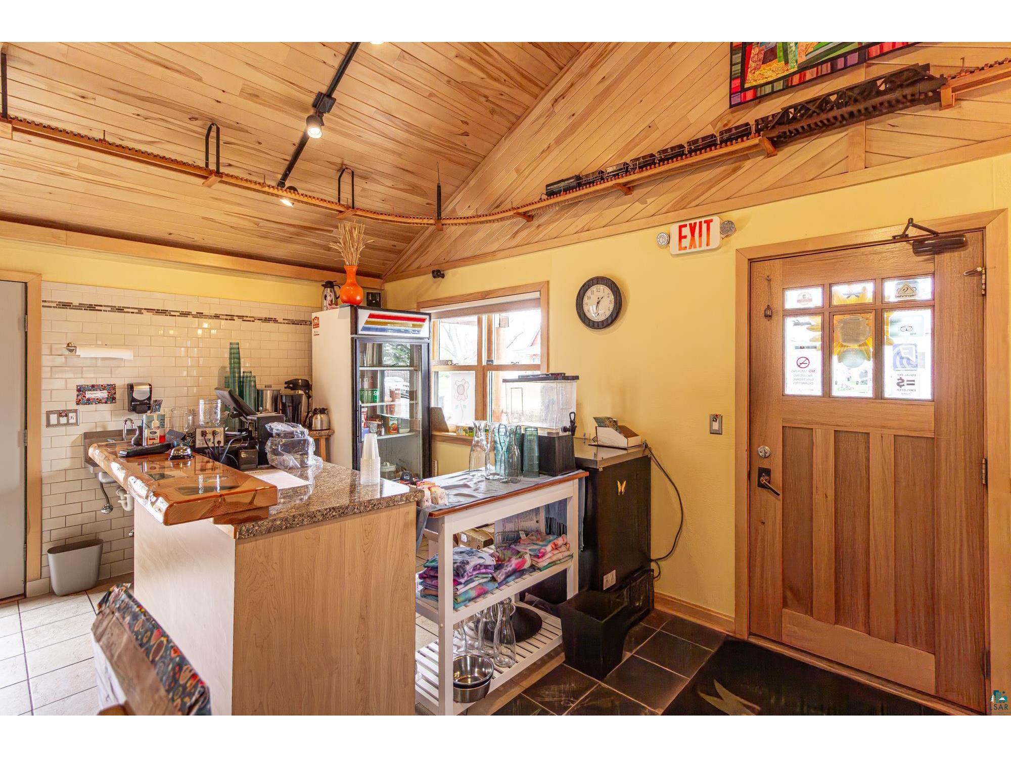 955 E Sheridan St Ely MN 55731 6125842 image5