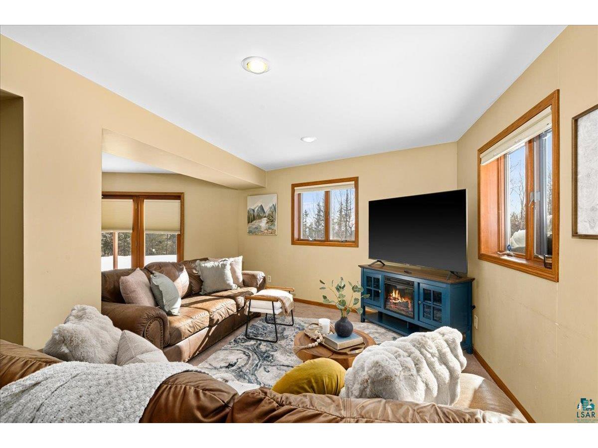 960 Deerview Ln Two Harbors MN 55616 6123792 image34