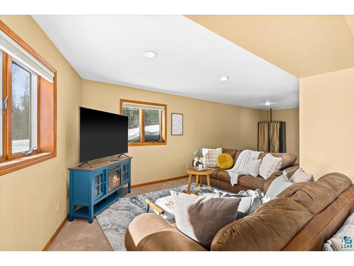 960 Deerview Ln Two Harbors MN 55616 6123792 image36