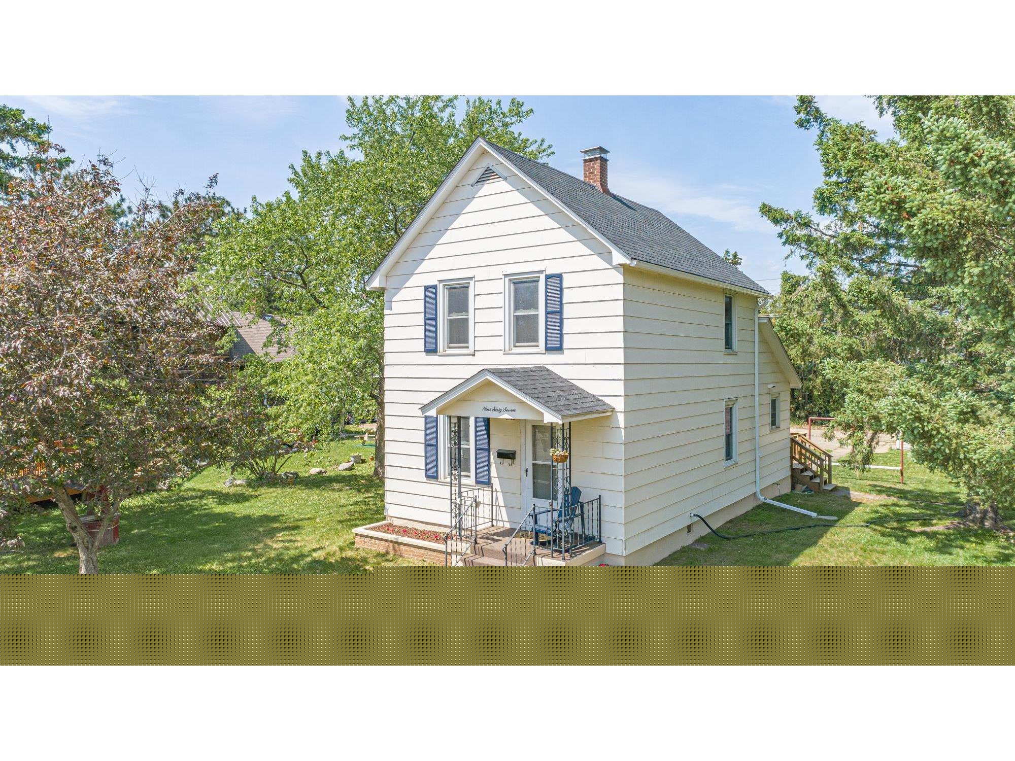 967 E Sheridan St Ely MN 55731 6108434 image1