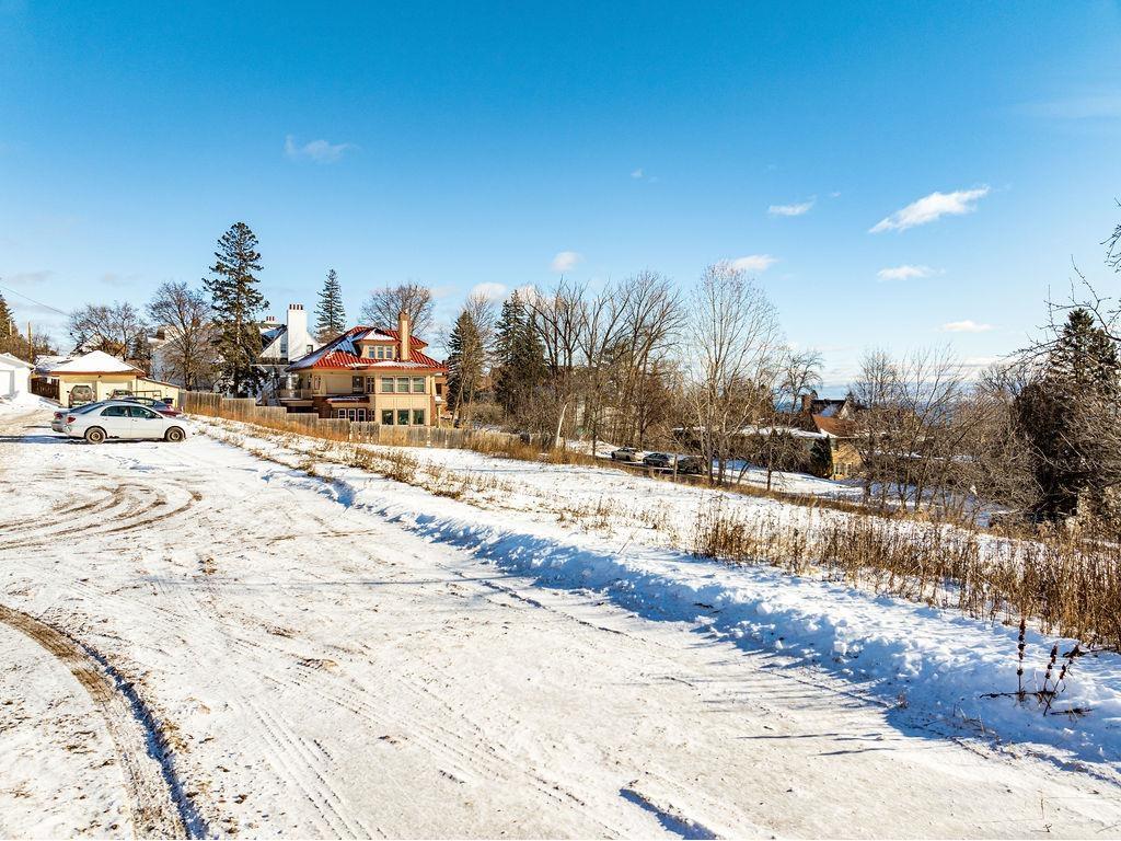 xxx E 2nd St Duluth MN 55812 6117537 image13