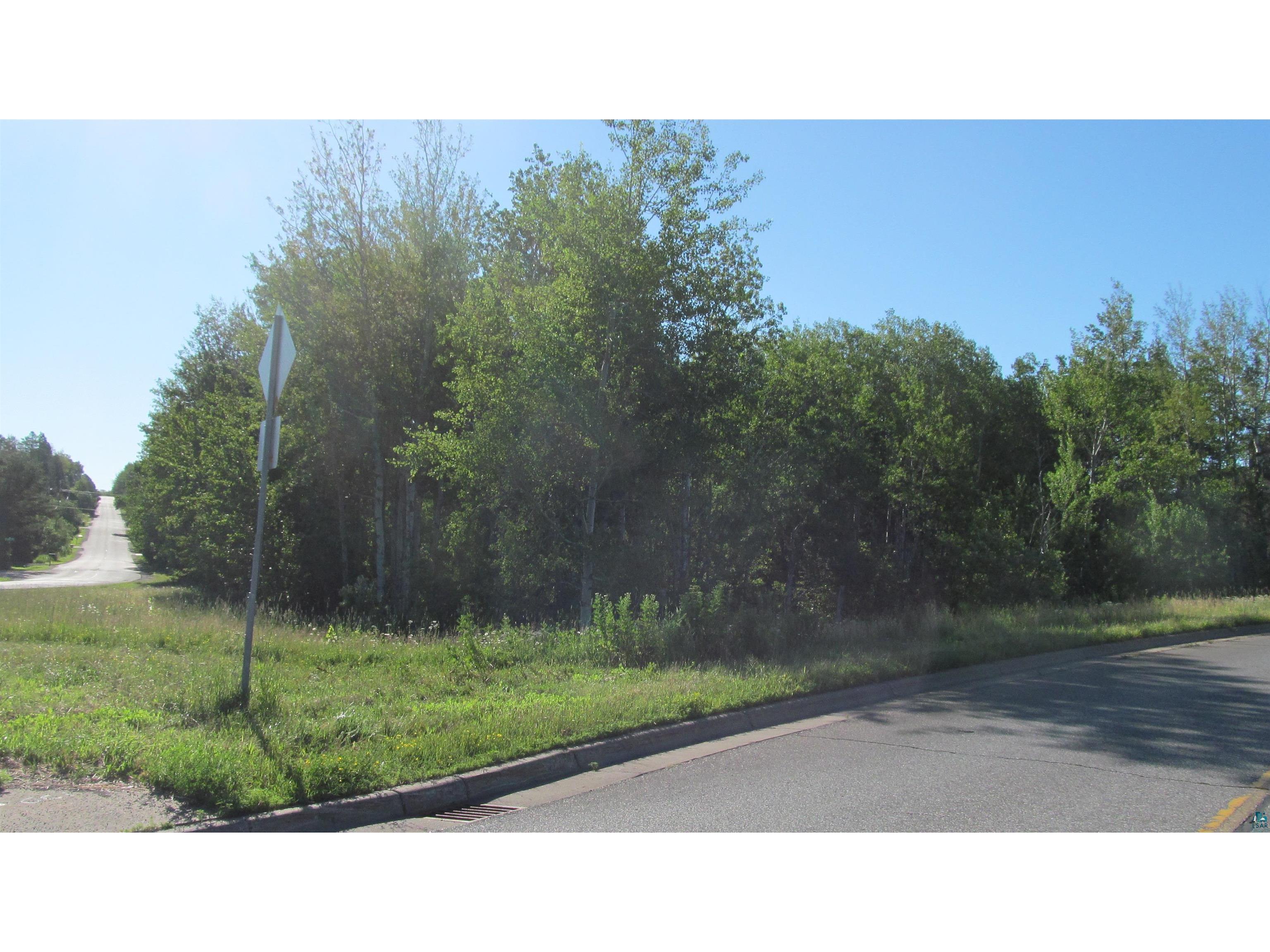 xxxx Maple Grove Rd Duluth MN 55811 6112219 image7