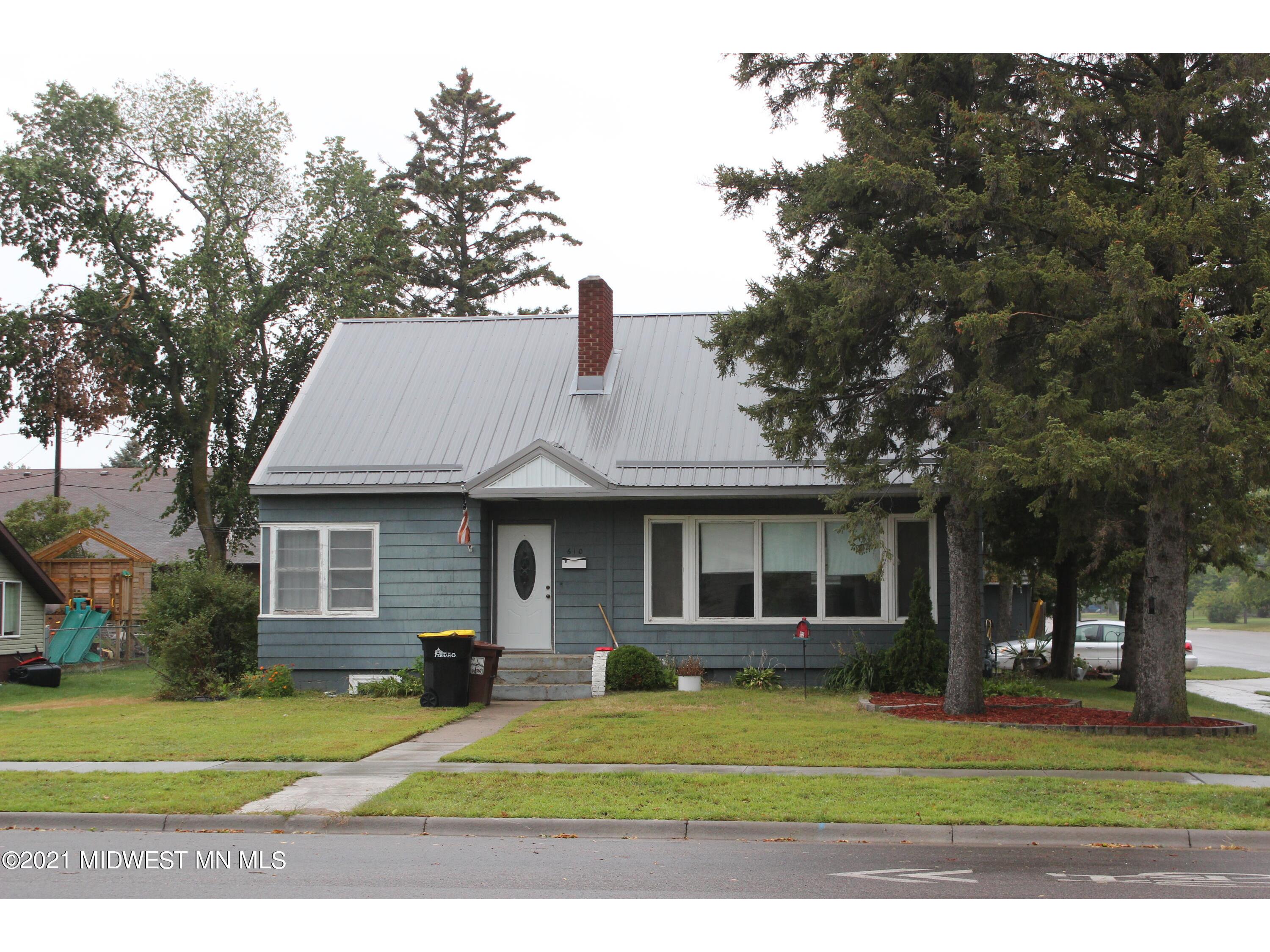 610 2nd Avenue SW, Perham, MN, 56573 MLS 2034872 Edina Realty