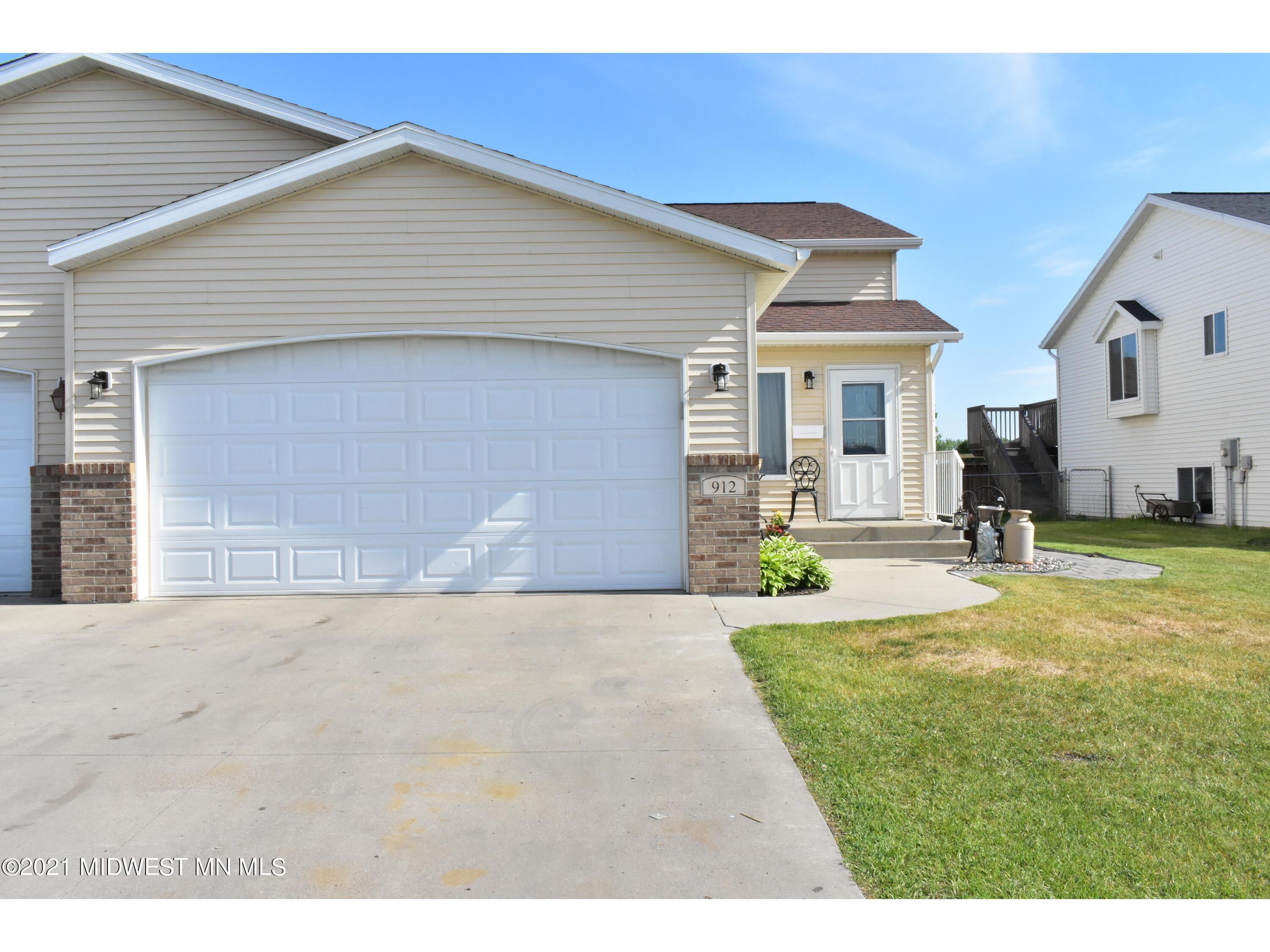 912 3rd Avenue NE, Dilworth, MN, 56529 MLS 2033961 Edina Realty