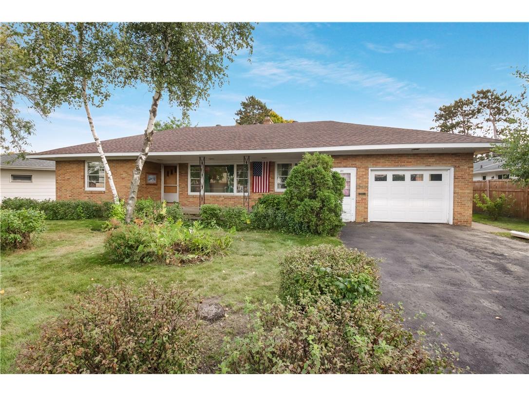 311 E Lexington Boulevard Eau Claire WI 54701 1596150 image1