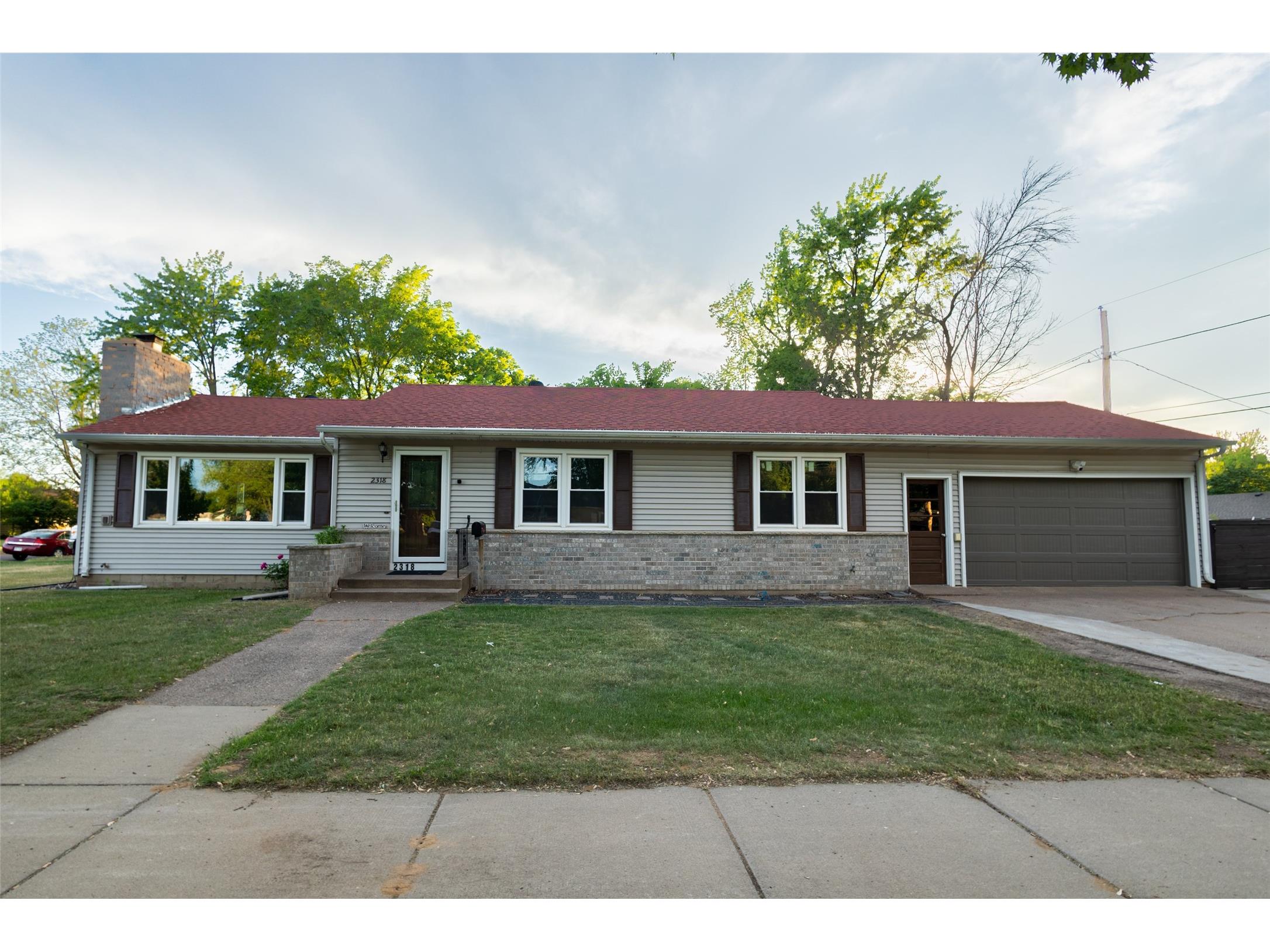 2318 Agnes Street Eau Claire WI 54701 1601827 image1