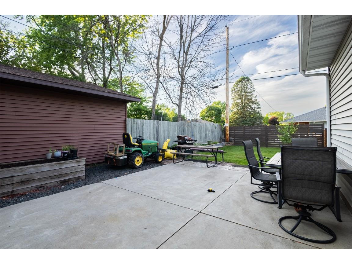 2318 Agnes Street Eau Claire WI 54701 1601827 image6