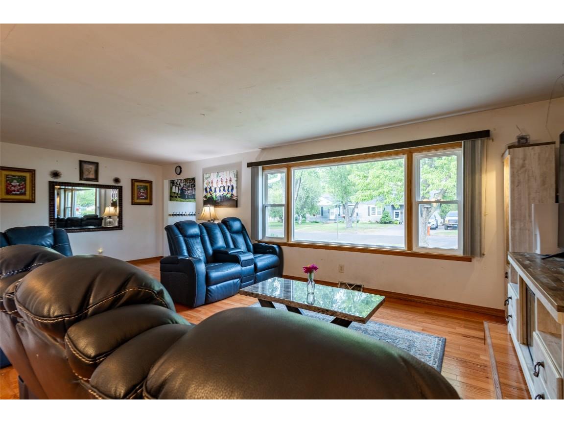 2318 Agnes Street Eau Claire WI 54701 1601827 image8