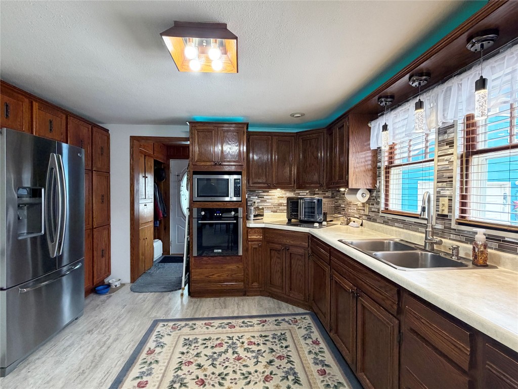 116 E Coleman Street Rice Lake WI 54868 1601044 image6