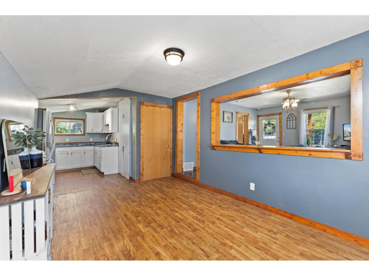 1004 Harrison Street Black River Falls WI 54615 1601570 image8