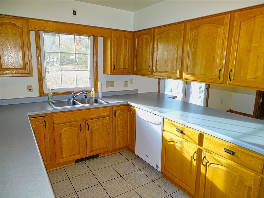 1004 Prissel Street Durand WI 54736 1598791 image13