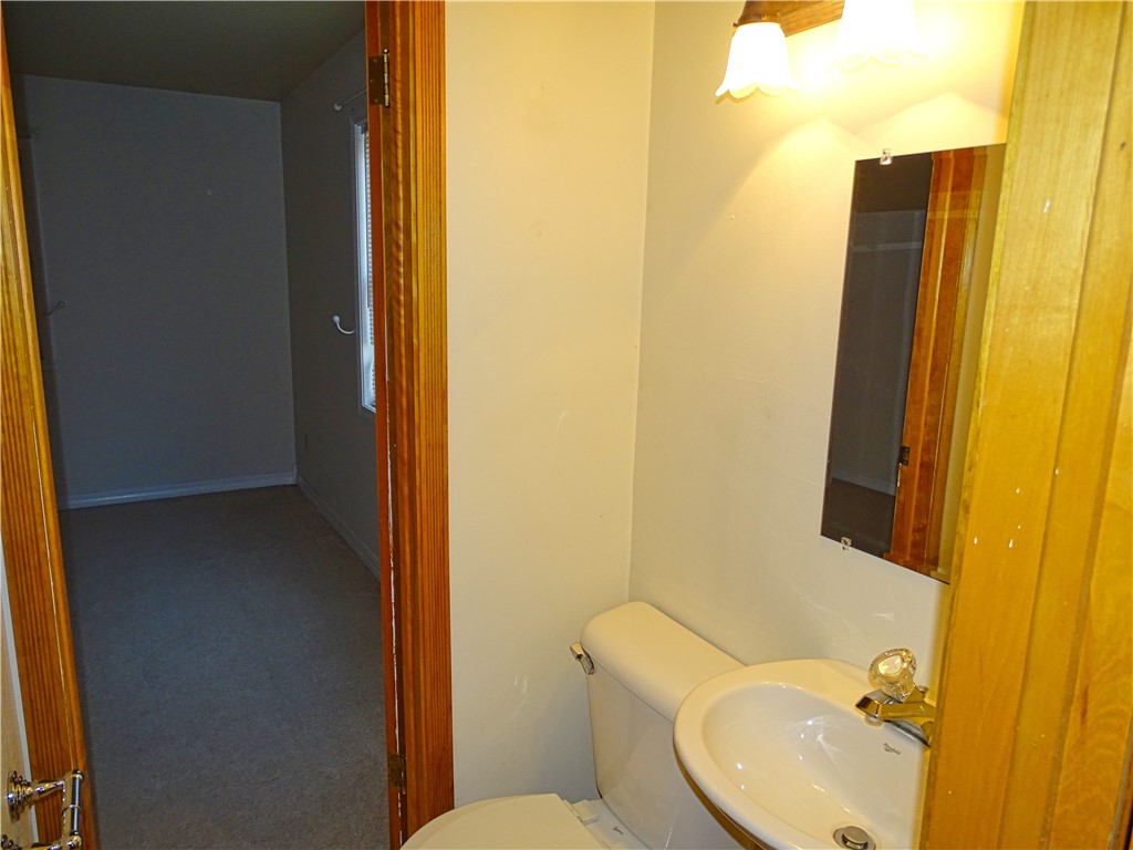 1004 Prissel Street Durand WI 54736 1598791 image19