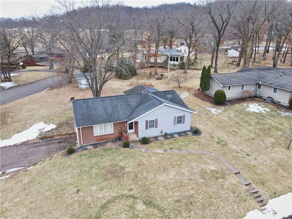 1004 Prissel Street Durand WI 54736 1598791 image6