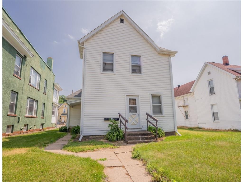 1007 S Barstow Street #1 & 2 Eau Claire WI 54701 1574367 image1