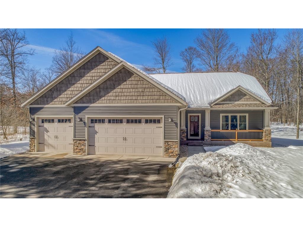 1008 Sussex Drive, Eau Claire, WI, 54703 MLS 1571449 Edina Realty