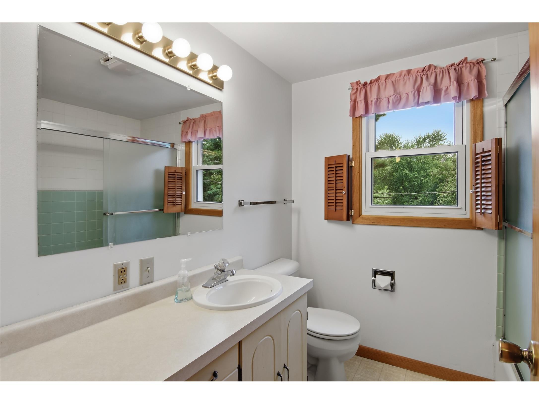 1008 W Cedar Street Chippewa Falls WI 54729 1602380 image24