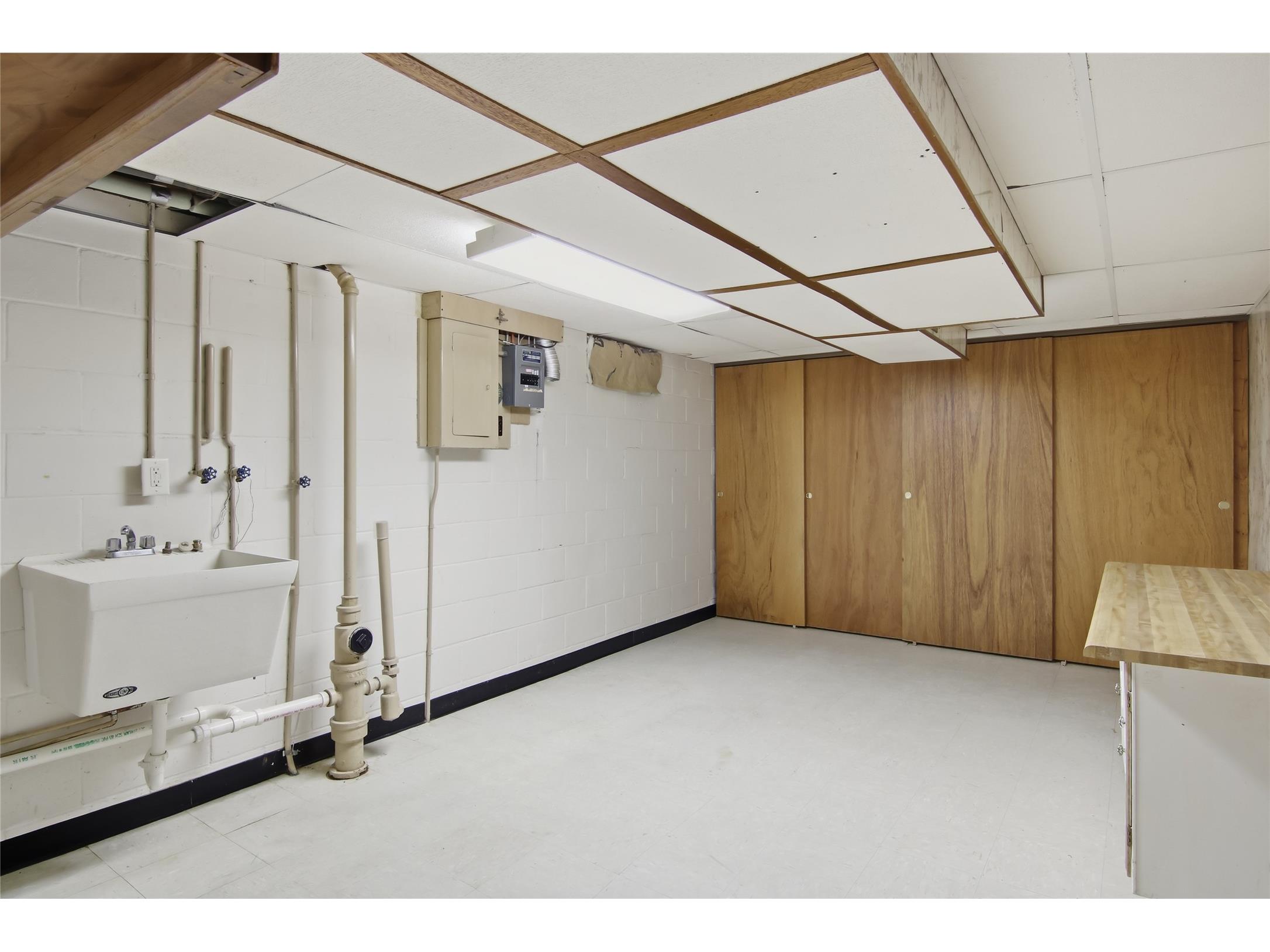 1008 W Cedar Street Chippewa Falls WI 54729 1602380 image25