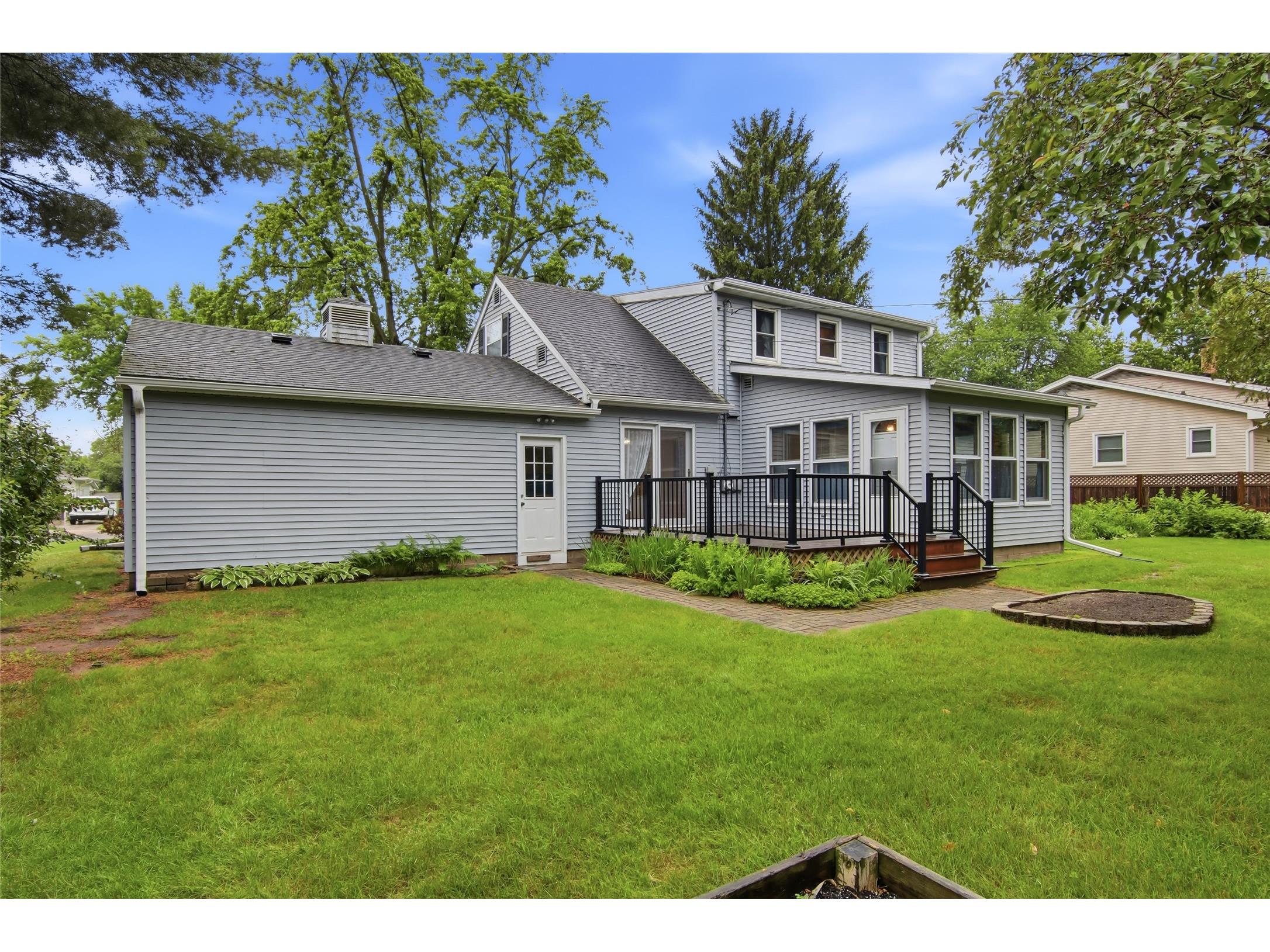 1008 W Cedar Street Chippewa Falls WI 54729 1602380 image5