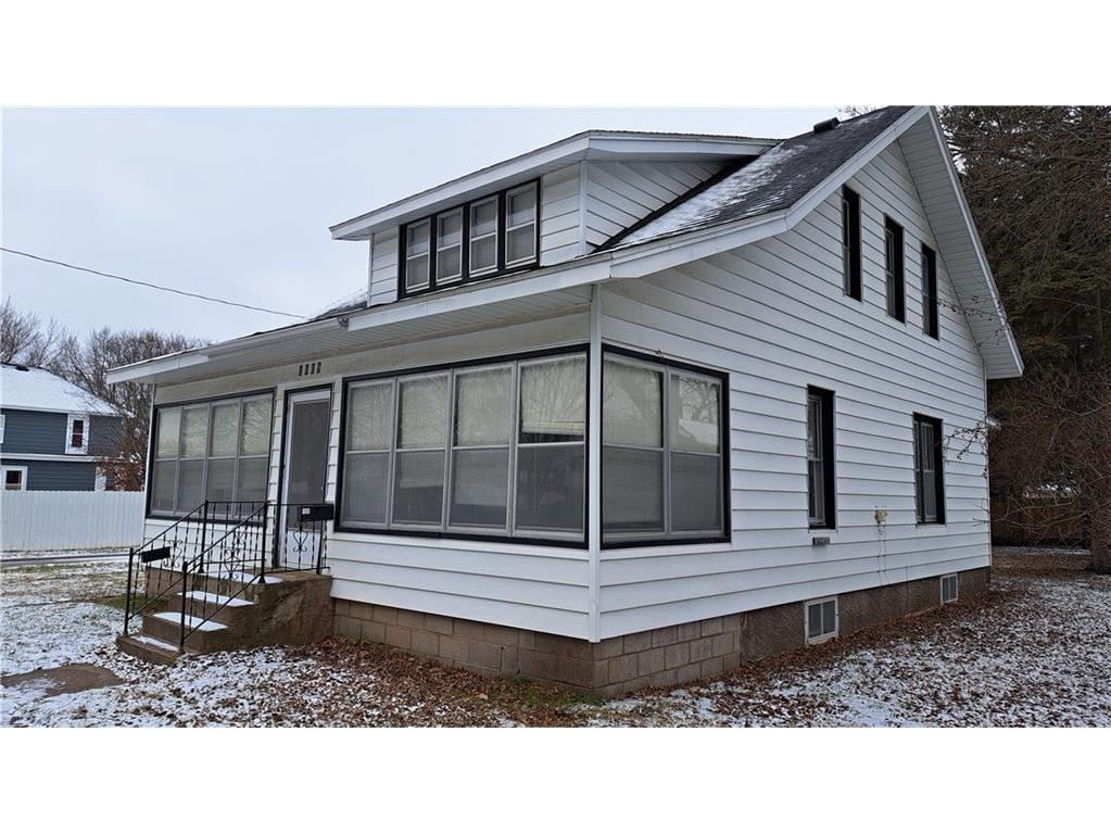 1009 Oak Street #2 Bloomer WI 54724 1578923 image1