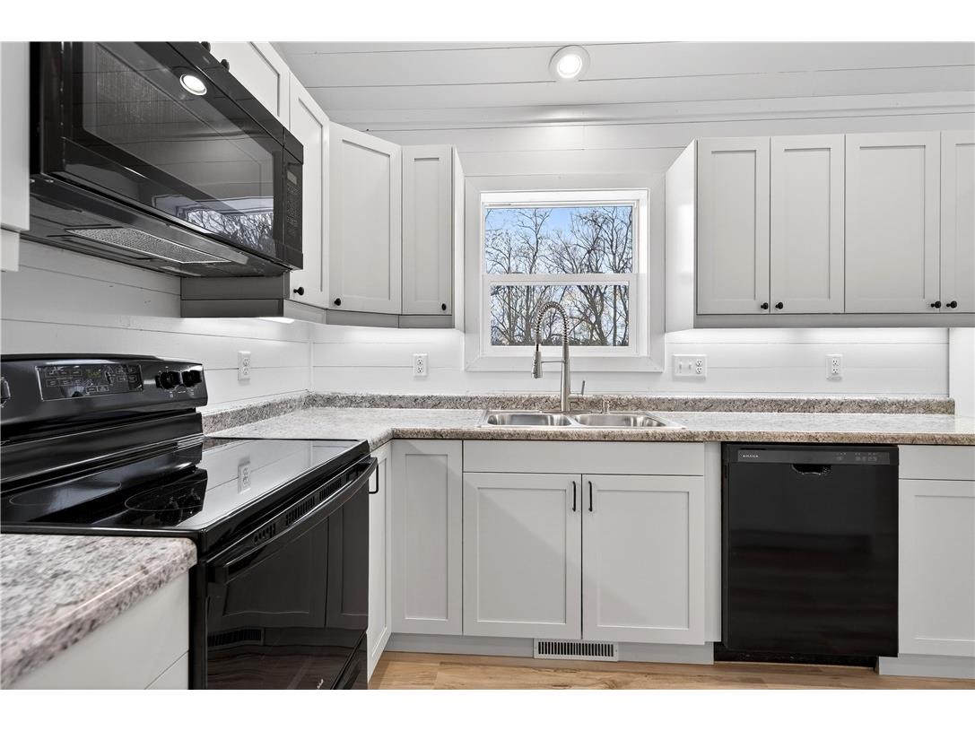 101 7th Avenue Shell Lake WI 54871 1597904 image15