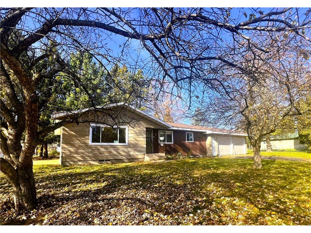 1010 Pine Street Ladysmith WI 54848 1586929 image1