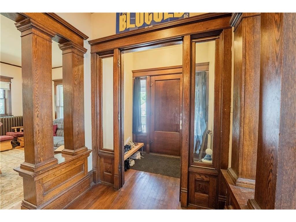 1010 S Farwell Street #1010 Eau Claire WI 54701 1588106 image5