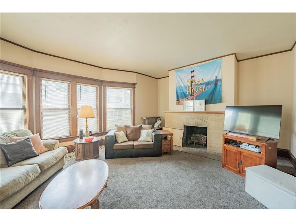 1010 S Farwell Street Eau Claire WI 54701 1598018 image15