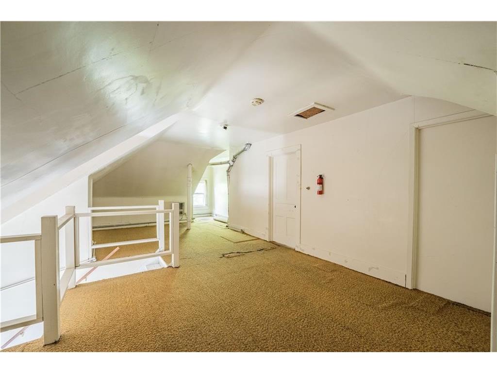 1010 S Farwell Street Eau Claire WI 54701 1598018 image27