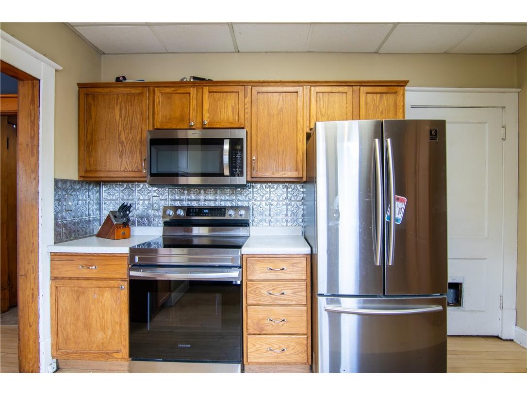 1011 6th Avenue Eau Claire WI 54703 1594665 image12