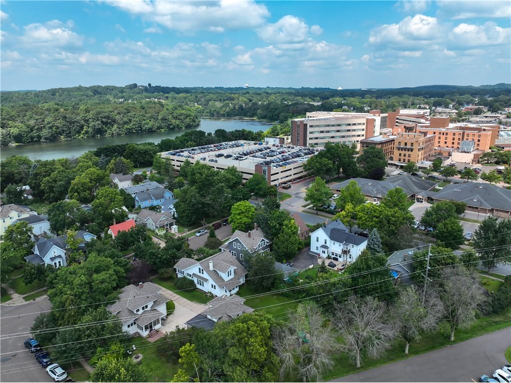 1011 6th Avenue Eau Claire WI 54703 1594665 image45