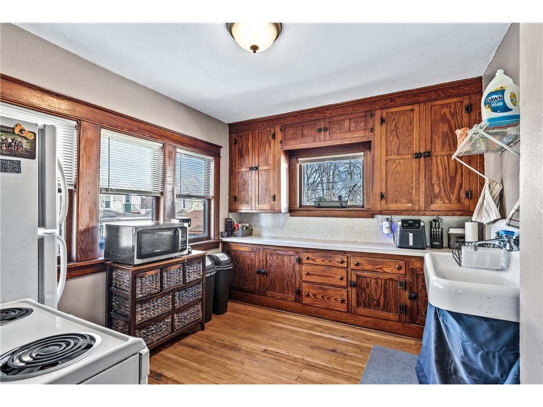 1012 Main Street Eau Claire WI 54701 1598517 image14