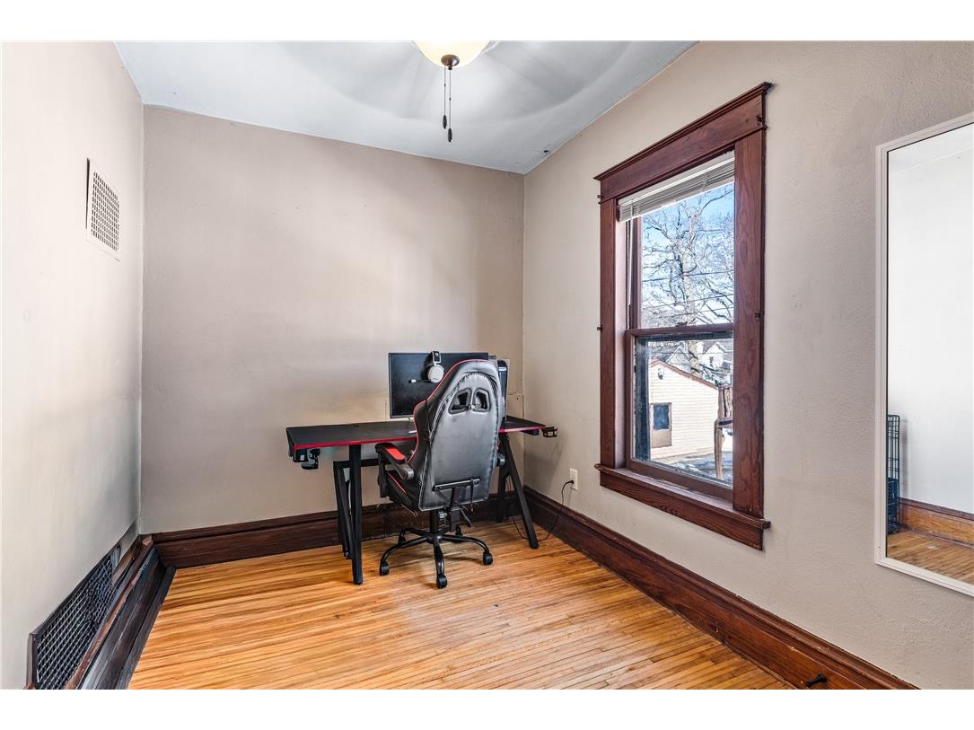1012 Main Street Eau Claire WI 54701 1598517 image27