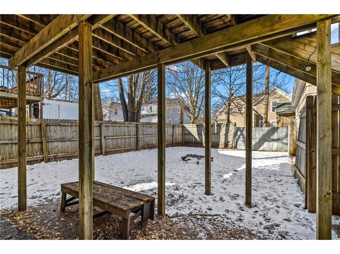 1012 Main Street Eau Claire WI 54701 1598517 image33