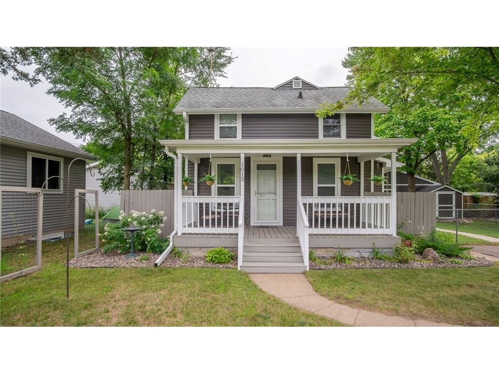 1013 Summer Street, Eau Claire, WI, 54701 MLS 1576193 Edina Realty