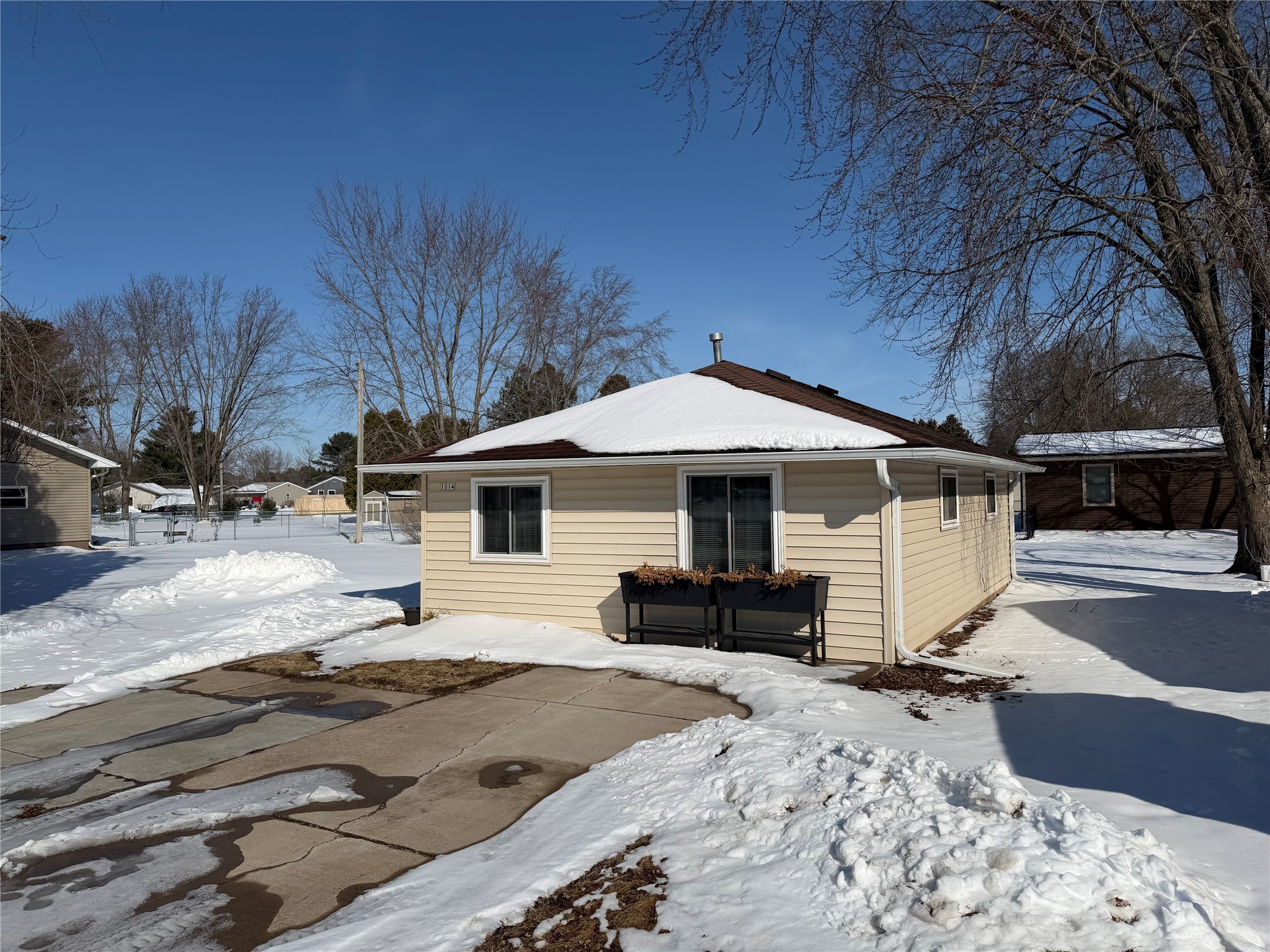 1014 Knapp Street Chetek WI 54728 1599268 image1