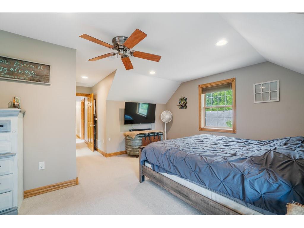1015 Wilson Avenue Menomonie WI 54751 1603157 image18