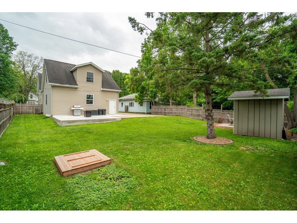 1015 Wilson Avenue Menomonie WI 54751 1603157 image4