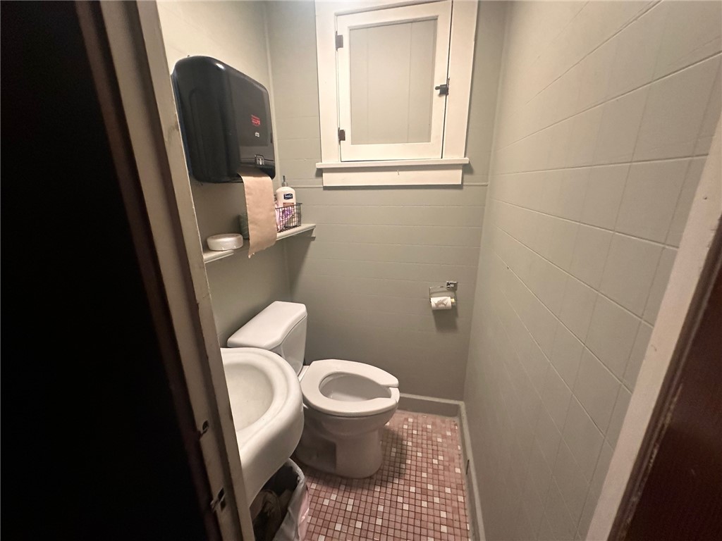 10198 W State Highway 77 Hayward WI 54843 1593103 image14