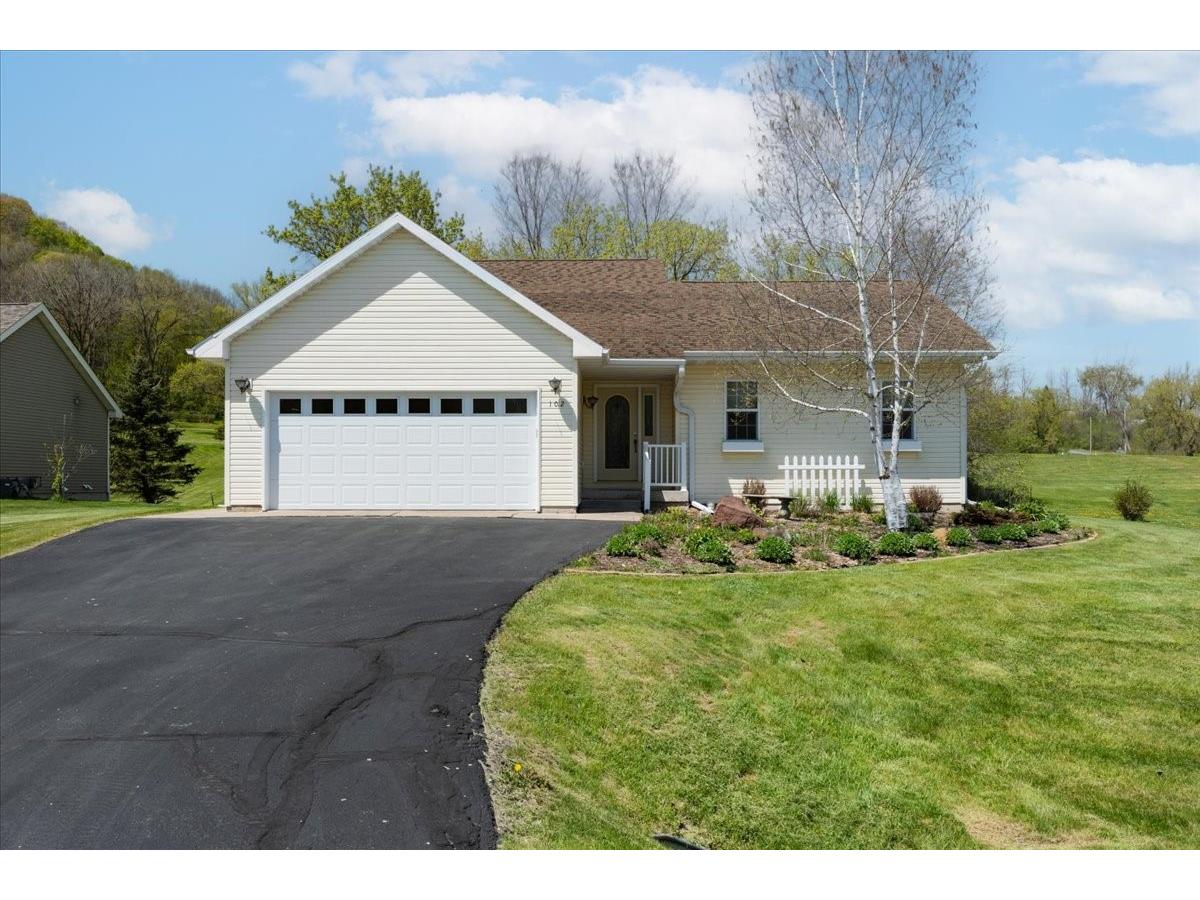 102 E Eau Galle Drive Elmwood WI 54740 1600892 image1