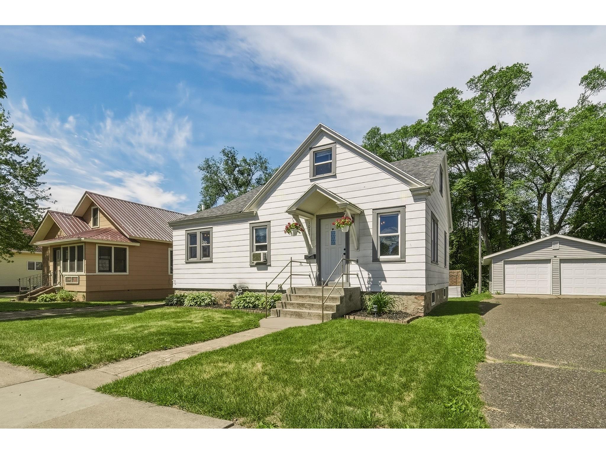 1025 Main Street Bloomer WI 54724 1602435 image2
