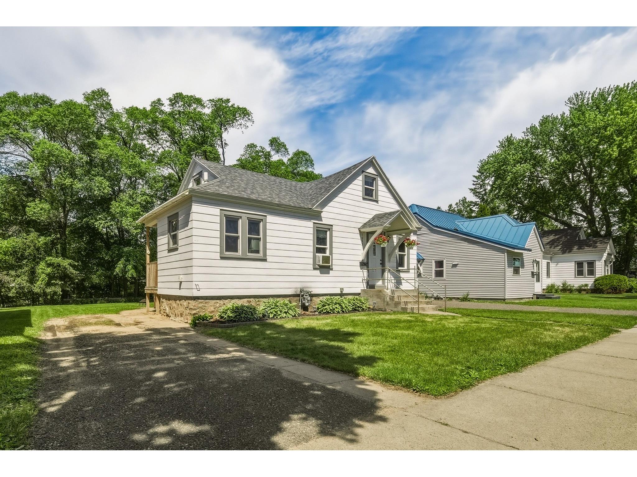 1025 Main Street Bloomer WI 54724 1602435 image3