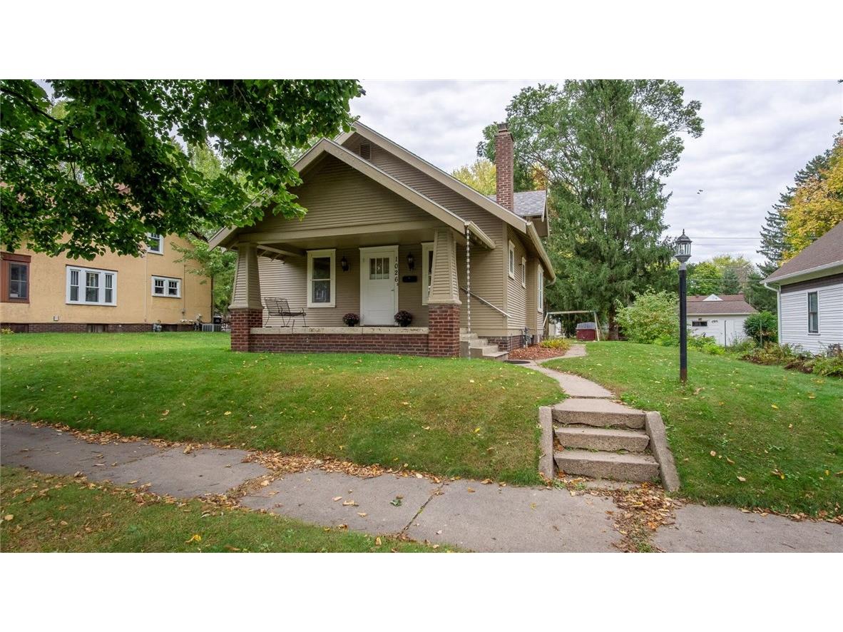 1026 Stout Street Menomonie WI 54751 1596251 image1