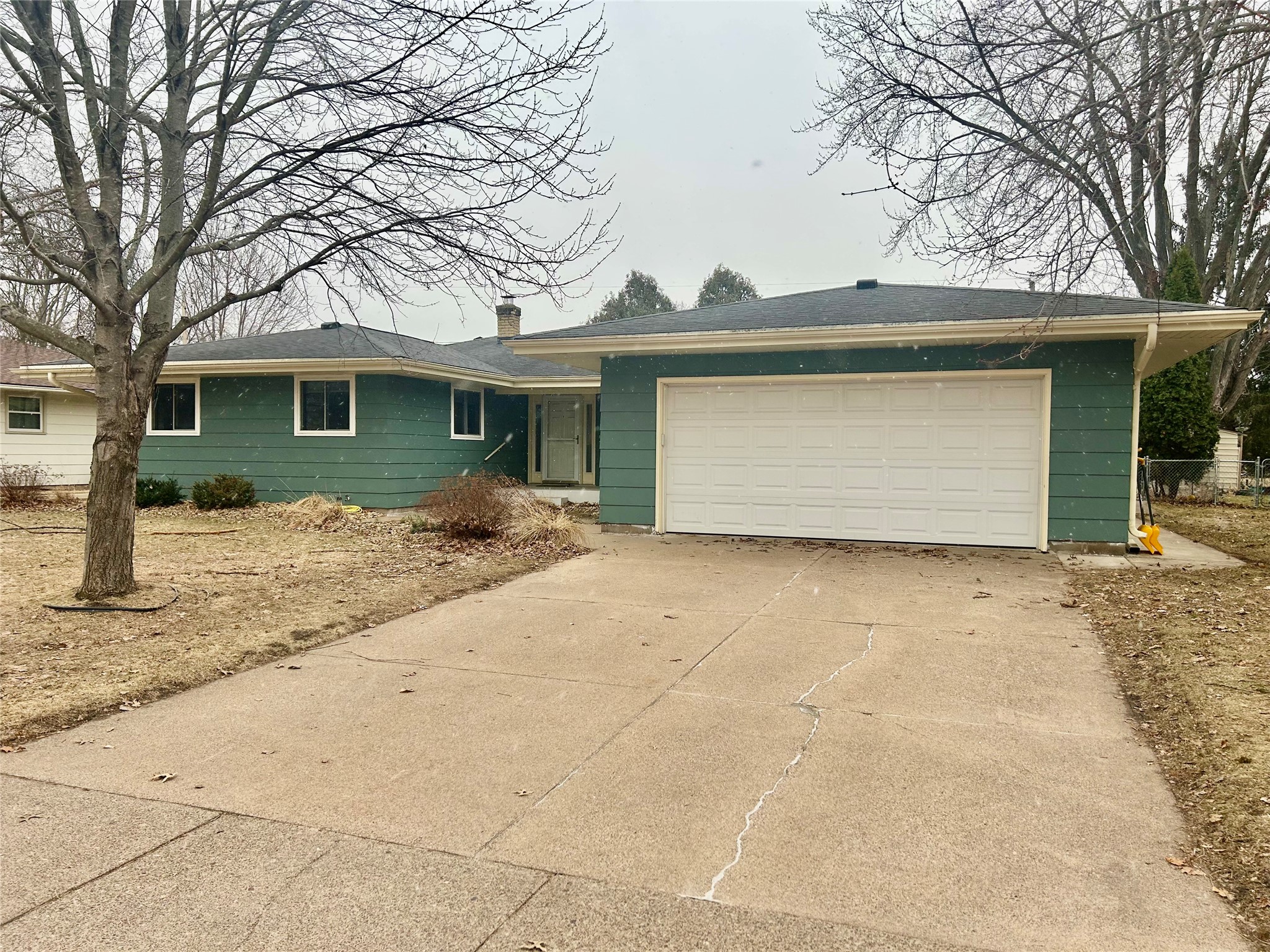 1027 Bradley Avenue Eau Claire WI 54701 1599094 image1